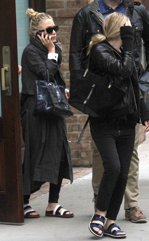 Mary-Kate Olsen, Ashley Olsen Mary-Kate Olsen, Ashley Olsen
